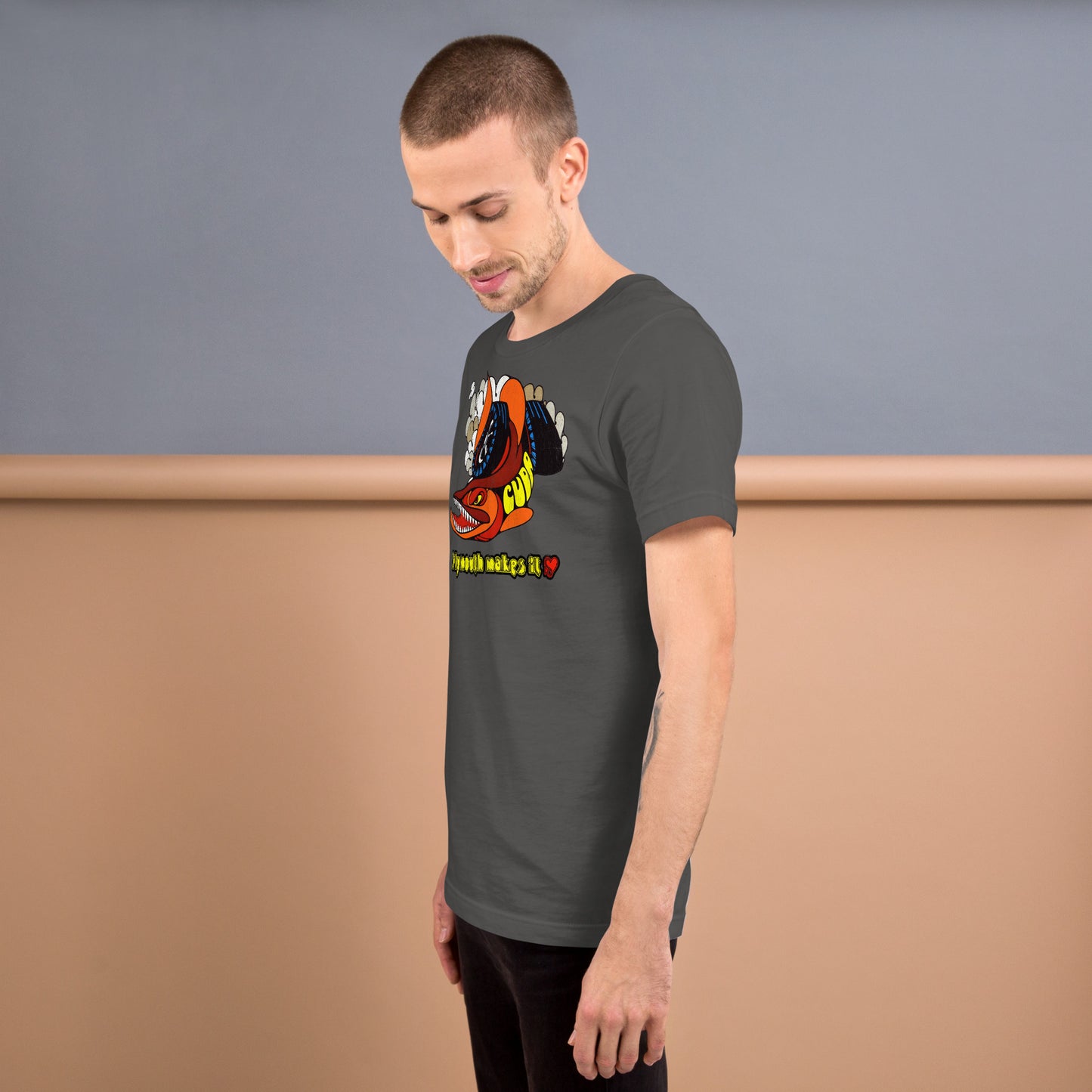 Barracuda Classic Muscle Car Logo Distressed Vintage Unisex Softstyle Tee