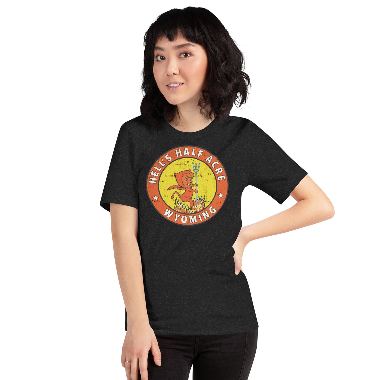 Hell’s Half Acre Wyoming Vintage Devil Retro Travel Souvenir Softstyle Unisex T-Shirt