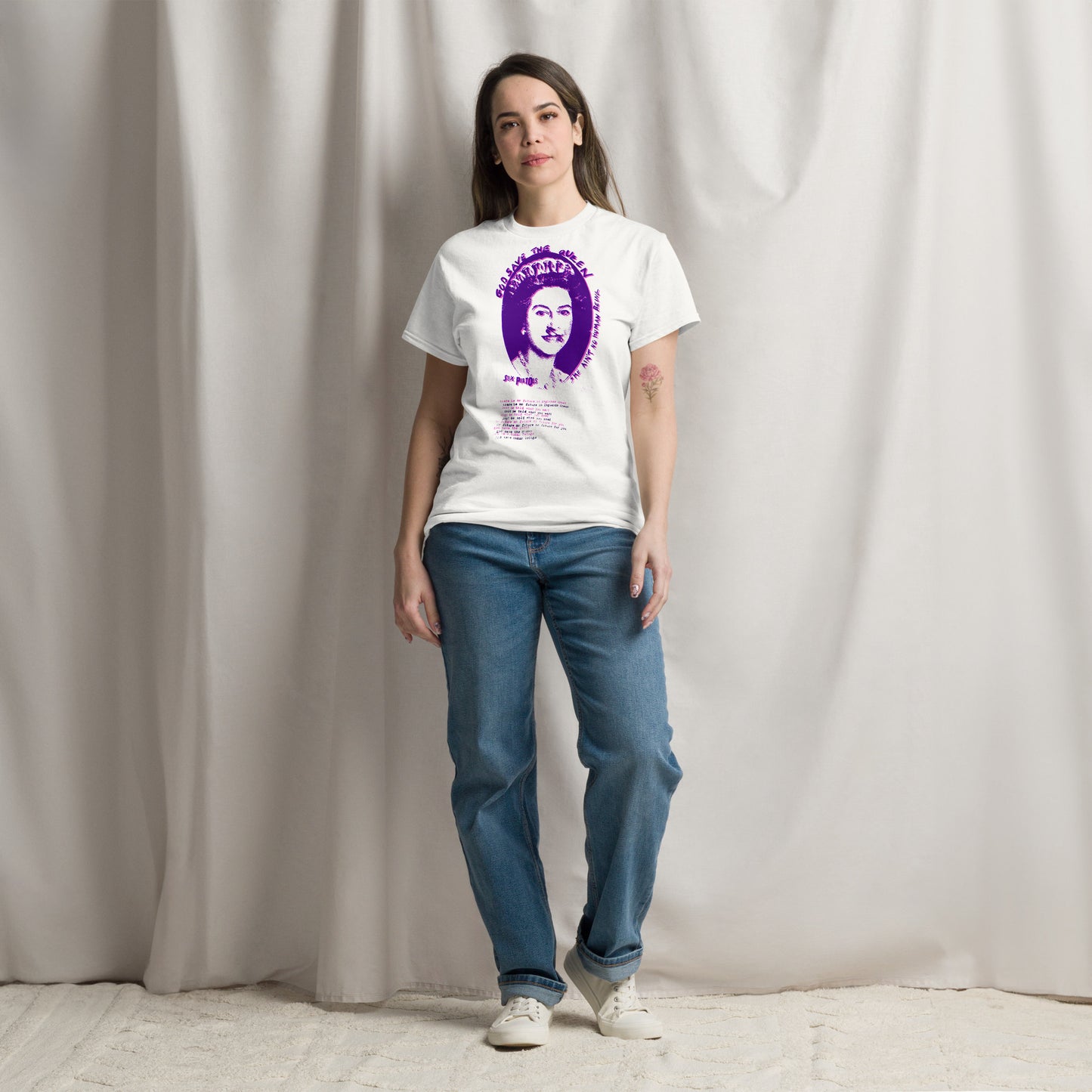 God Save the Queen Elizabeth II Punk Rock No Future Distressed Classic Tee